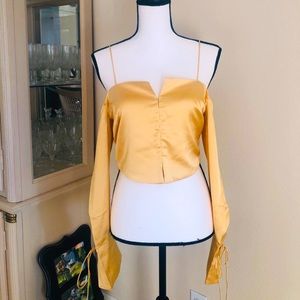 *NWT*Golden Cold Shoulder Corset Hook Top